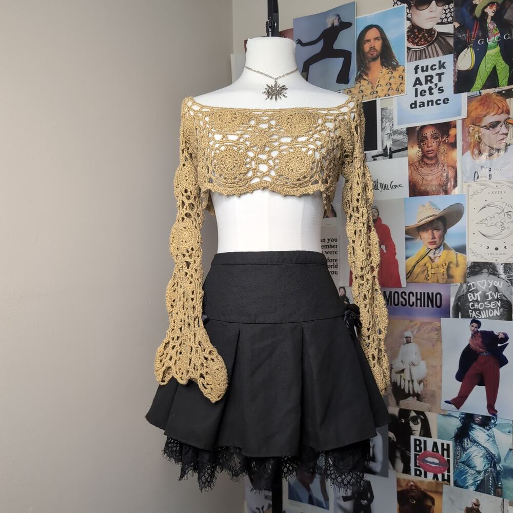 Crochet Off-the-Shoulder Crop Top